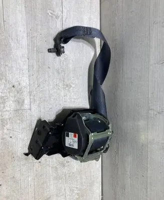 Nissan Micra K14 Rear seatbelt 63666420d