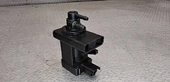 Citroen C4 Grand Picasso Turbo solenoid valve EV526
