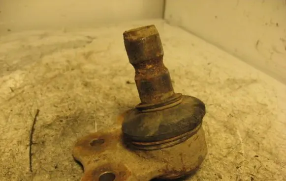 Opel Vectra B Front ball joint 