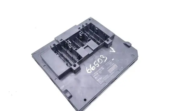 Volkswagen Tiguan Central body control module 5Q0937084CQ A2C10391104