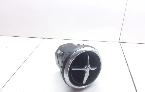Mercedes-Benz A W176 Dashboard side air vent grill/cover trim A1768300754 Y093153100C
