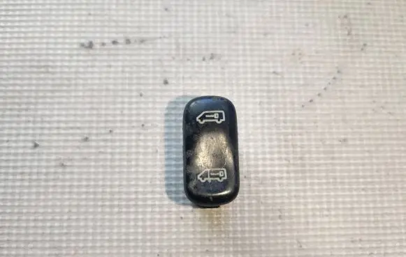 Mercedes-Benz Sprinter W901 W902 W903 W904 Central locking switch button 0055453607 32084103
