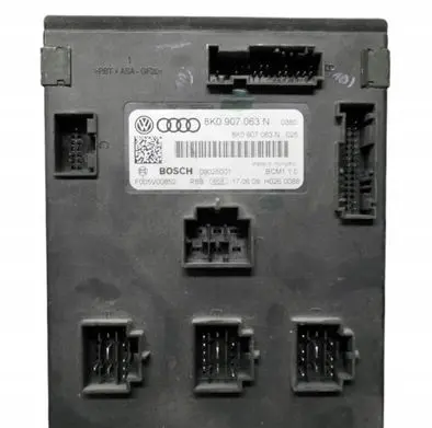 Audi A5 8T 8F Comfort/convenience module 8K0907063N F005V00852