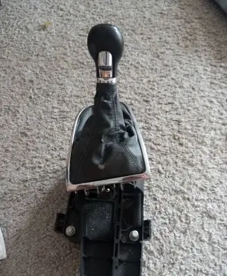 Opel Astra J Gear shifter/selector 55563829