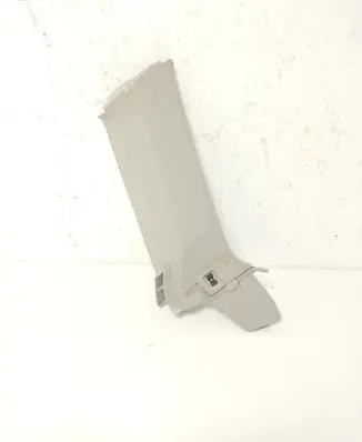 (D)pillar trim (top)