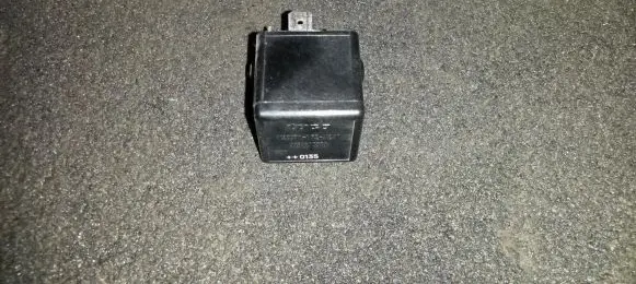 Mitsubishi Space Star Other relay mb953381 v23134-b52-x240
