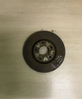 Mazda 3 II Front brake disc