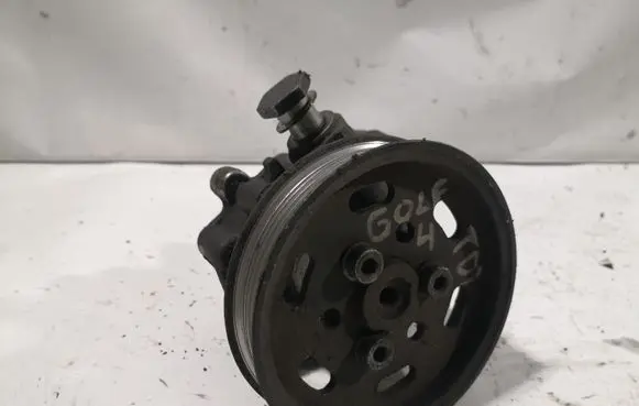 Volkswagen Golf IV Power steering pump
