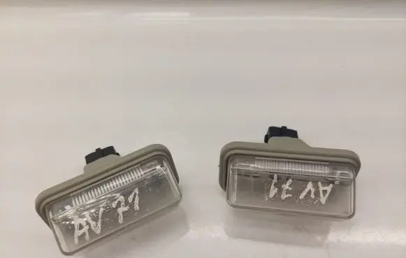 Toyota Avensis T250 Number plate light 8127005042 001479