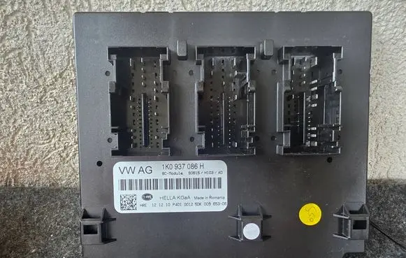 Volkswagen Golf Plus Comfort/convenience module 1K0937086H