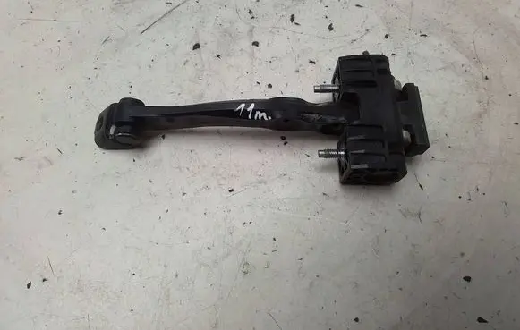 Opel Astra H Front door check strap stopper 13107175
