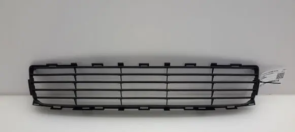 Toyota Auris 150 Front bumper lower grill 5311202080