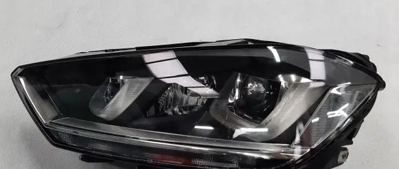 Volkswagen Golf Sportsvan Headlight/headlamp