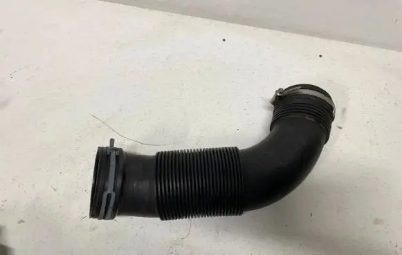 Audi A3 S3 8V Air intake hose/pipe 5Q0129654P