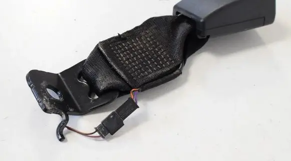 Volvo S80 Rear seatbelt buckle 7266352