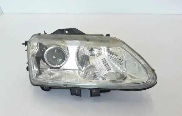 Renault Espace III Headlight/headlamp 7701049857
