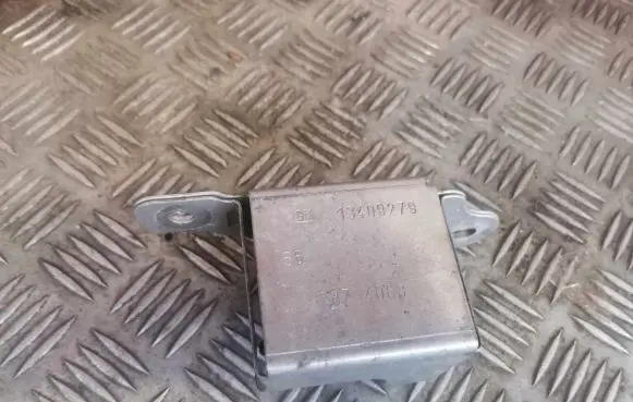 Opel Astra K Alarm system siren 13408279