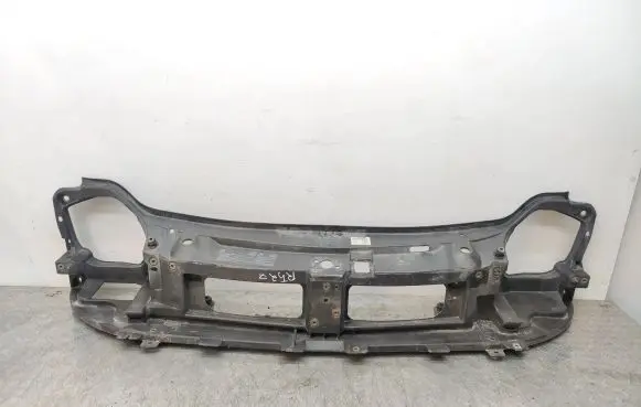Opel Vivaro Radiator support slam panel 8200106571 8200143340 91167937