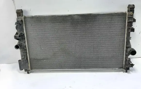 Opel Zafira C Coolant radiator 13312812