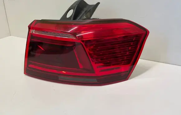 Volkswagen Passat Alltrack Rear/tail lights 3G9945208N 81870231 VW482PA