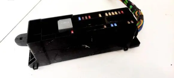 Ford Focus Fuse box set AV6T14K131AB AV6T-14K131-AB