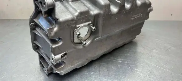 Skoda Superb B6 (3T) Oil sump 03G103603 V100