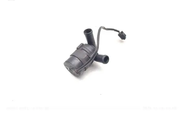Land Rover Discovery 3 - LR3 Electric auxiliary coolant/water pump 9002986C