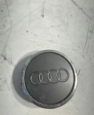 Audi A4 S4 B9 Original wheel cap 4B0601170A