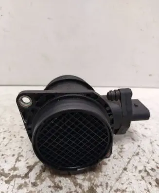 Skoda Octavia Mk1 (1U) Mass air flow meter 0280217121 06A906461