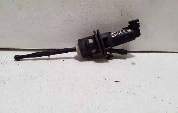 Clutch master cylinder