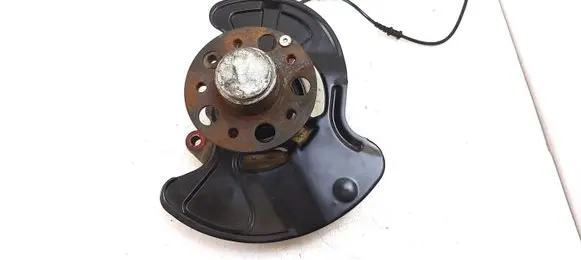 Mercedes-Benz CLK A209 C209 Front wheel hub