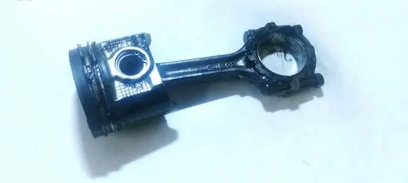 Nissan Almera N16 Piston with connecting rod 5ms