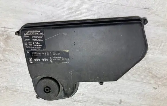 Mercedes-Benz CLK A208 C208 Other trunk/boot trim element 2025400582