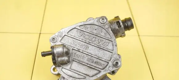 Volvo V60 Vacuum pump 31258031 D5204T3