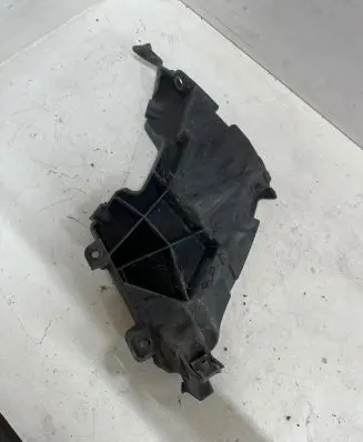 Audi A7 S7 4G Front bumper mounting bracket 4G8807283A