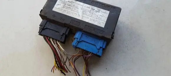 Renault Laguna I Comfort/convenience module 7700421261a 7700421261-a