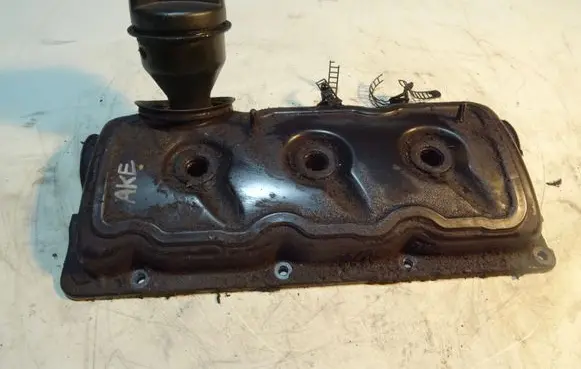 Audi A6 S6 C5 4B Rocker cam cover 059103470H 059103469K