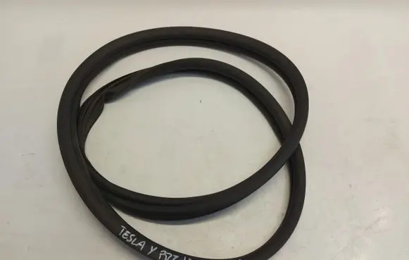 Tesla Model Y Radiator mount bracket TESLAUSZCZP