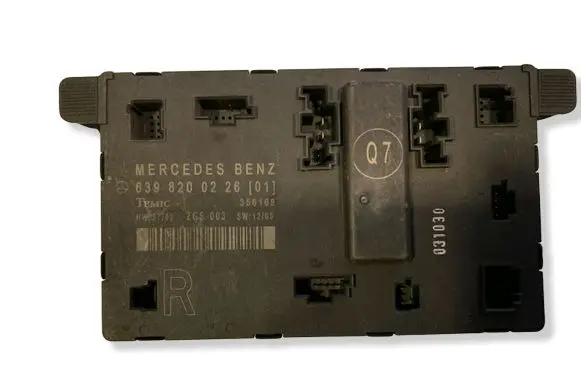 Mercedes-Benz Vito Viano W639 Door control unit/module 639820022601