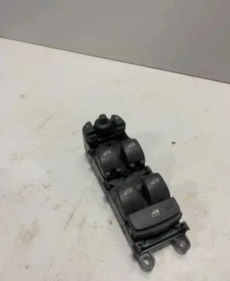 Volvo V70 Electric window control switch 31334881 SWEB02 10W452
