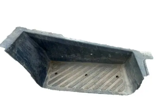 Mercedes-Benz Sprinter W901 W902 W903 W904 Front sill trim cover A9016862223 A9016861528