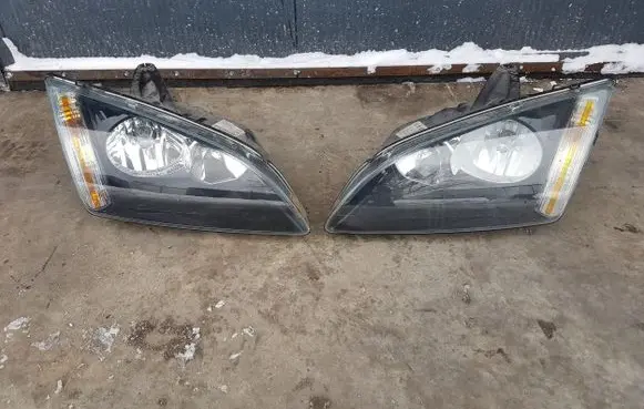 Ford Focus Headlight/headlamp