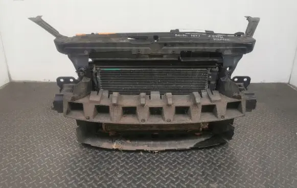 Skoda Yeti (5L) Front piece kit 5L0805591B