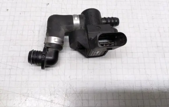 Volkswagen PASSAT B5.5 Air pressure sensor 0261230053 036906051C 8D0611850