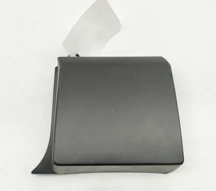 Rear fender molding trim