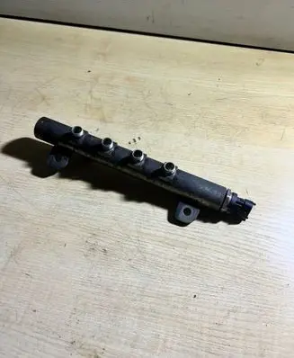 Fuel main line pipe