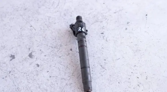 Volvo V70 Fuel injector 31272767 0445116036