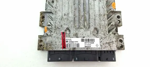 Renault Megane III Engine control unit/module 237101454R 237100669R S180067142A