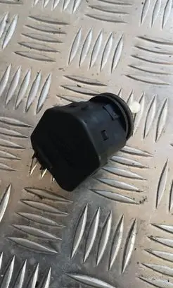 Headlight level adjustment motor