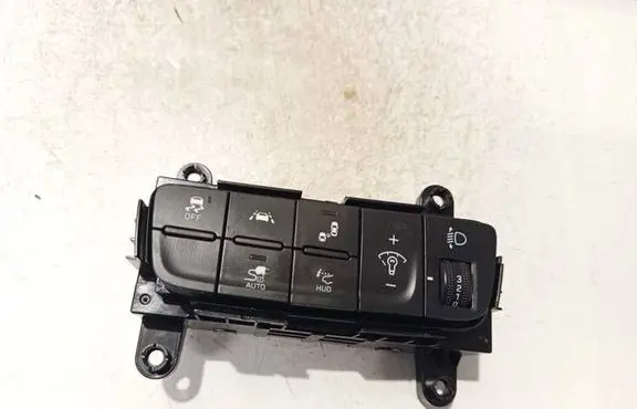 Hyundai Kona I Headlight level height control switch 93710k4